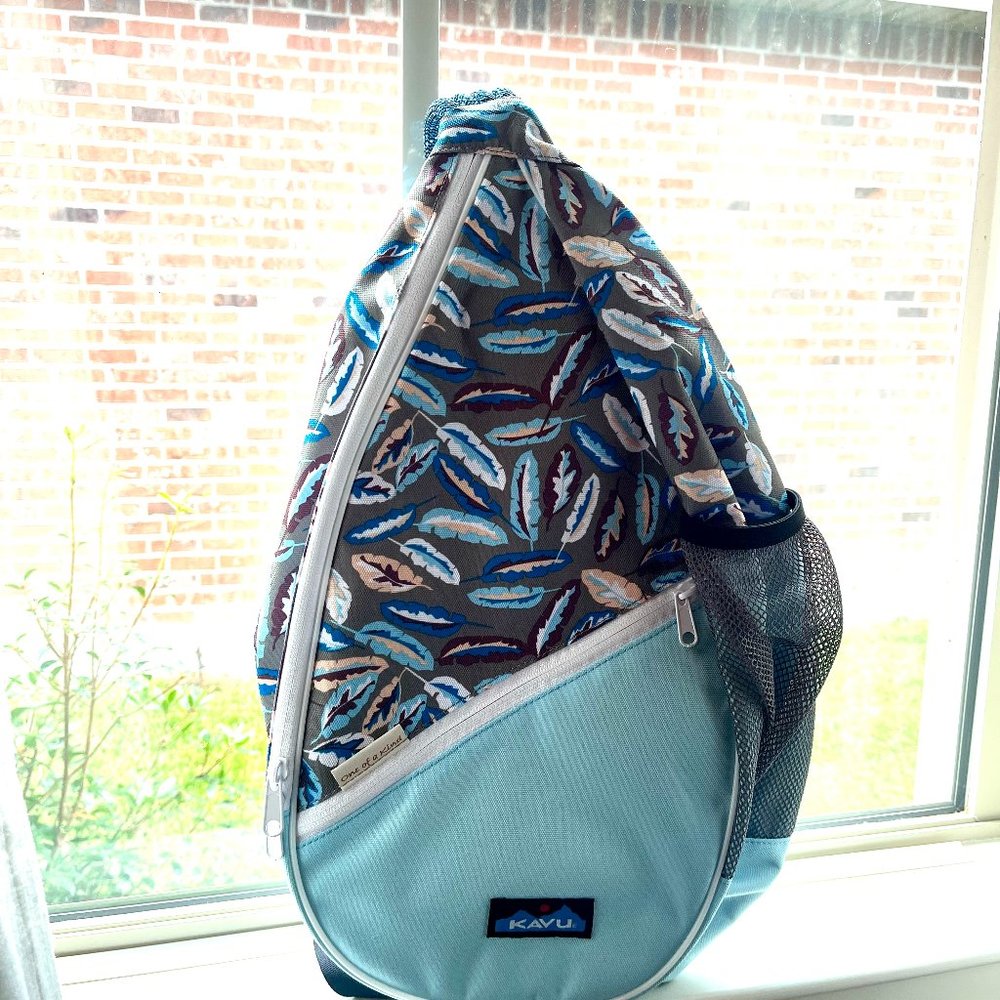 Kavu Paxton Pack - Fine Feathers (New)